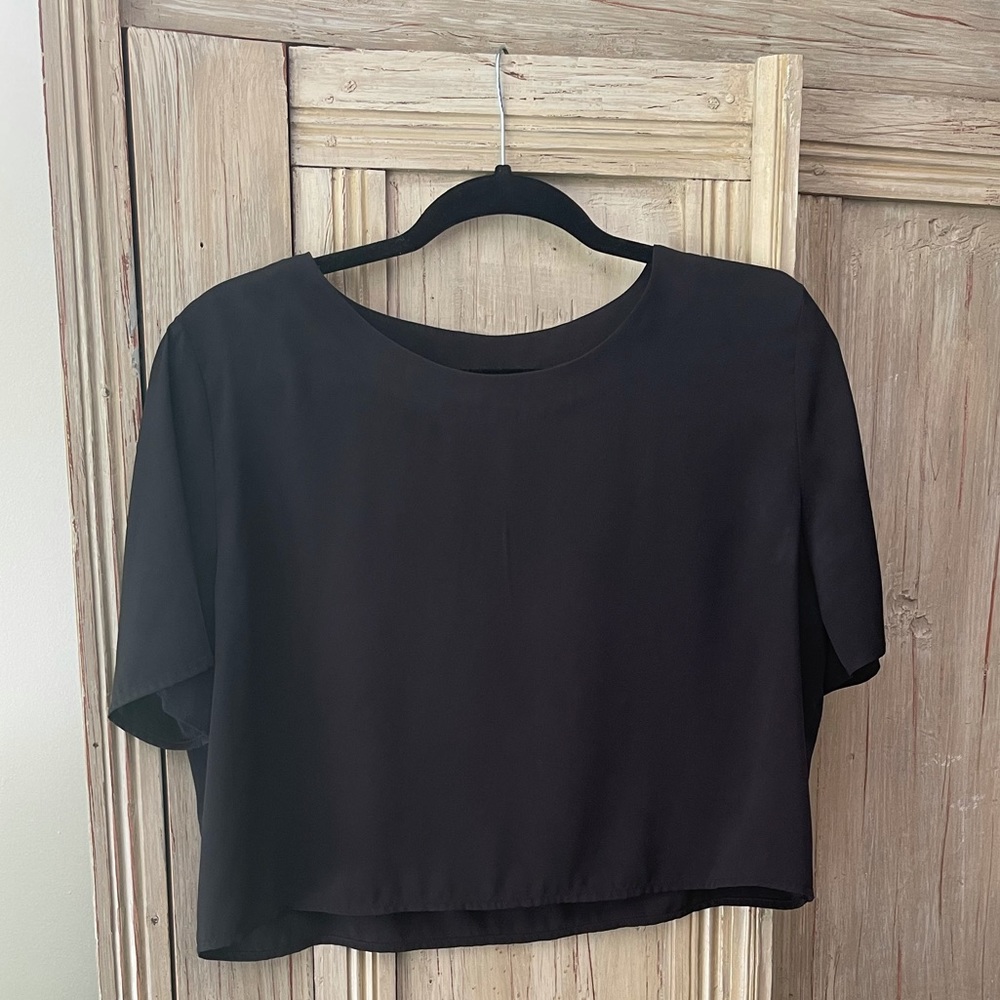 BP Silky Crop Top